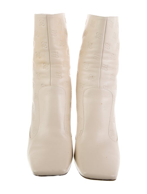 Fendi Karligraphy Accent Leather Boots