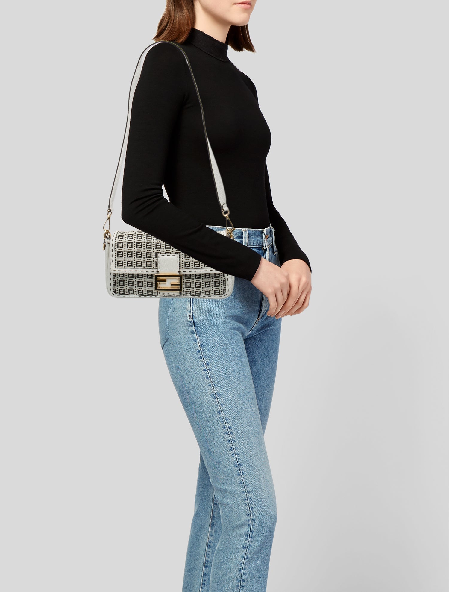 Fendi Selleria Baguette Medium