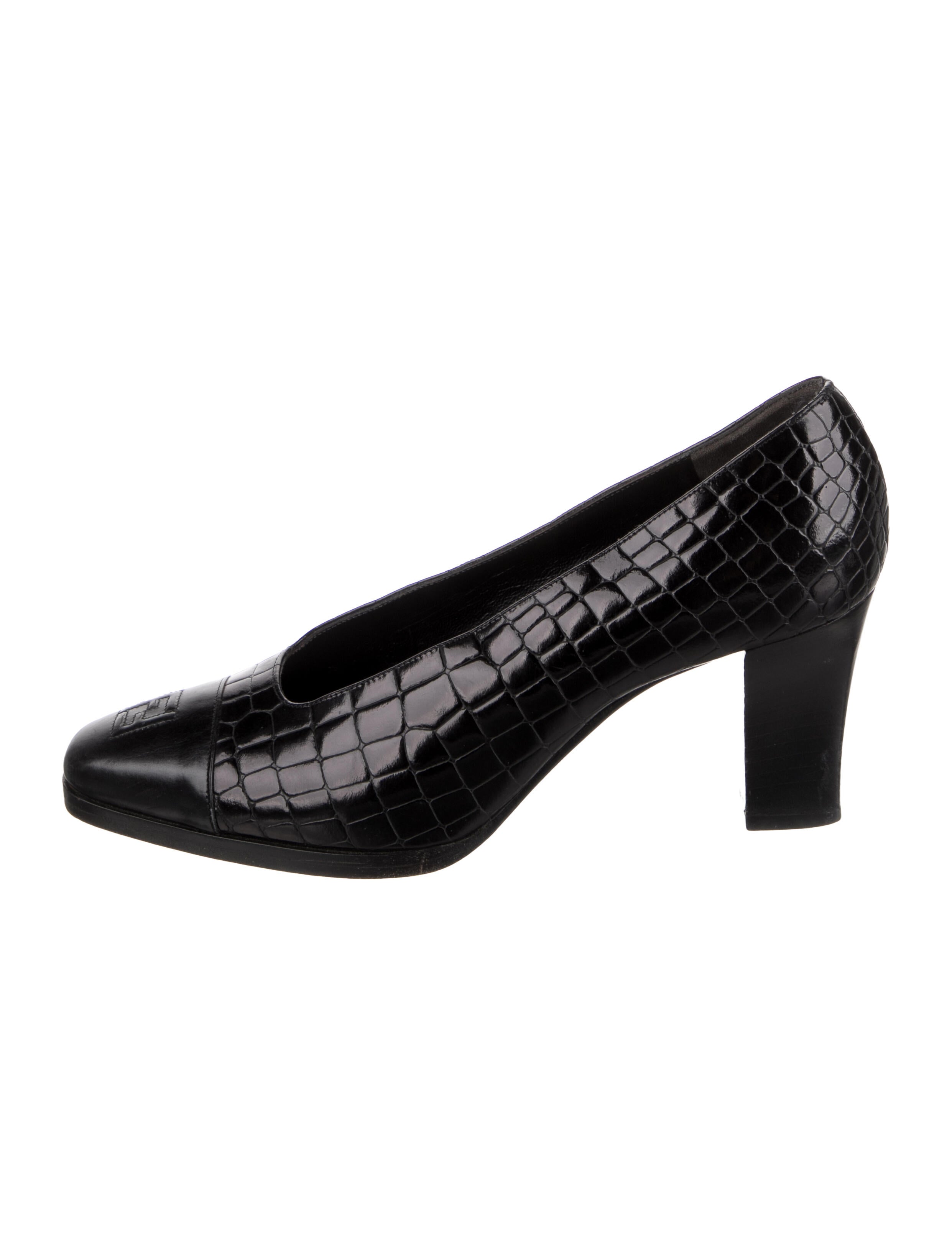 Fendi Embossed Leather Pumps