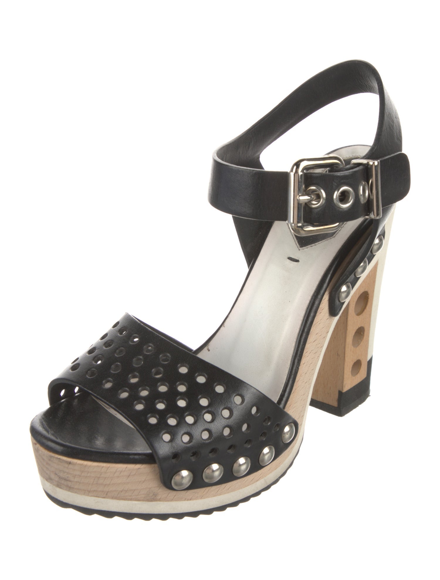 Fendi Leather Sandals