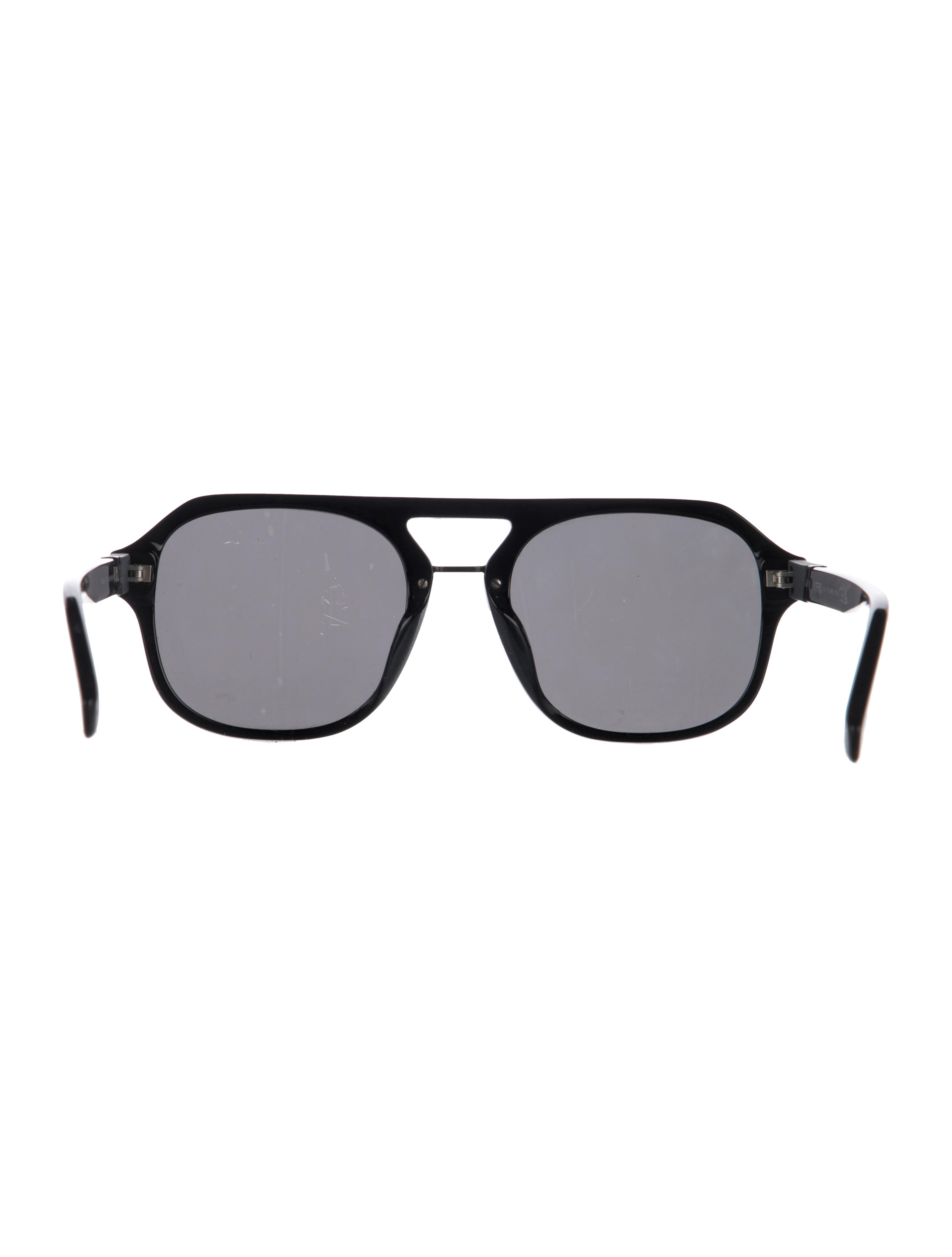 Fendi Oversize Tinted Sunglasses