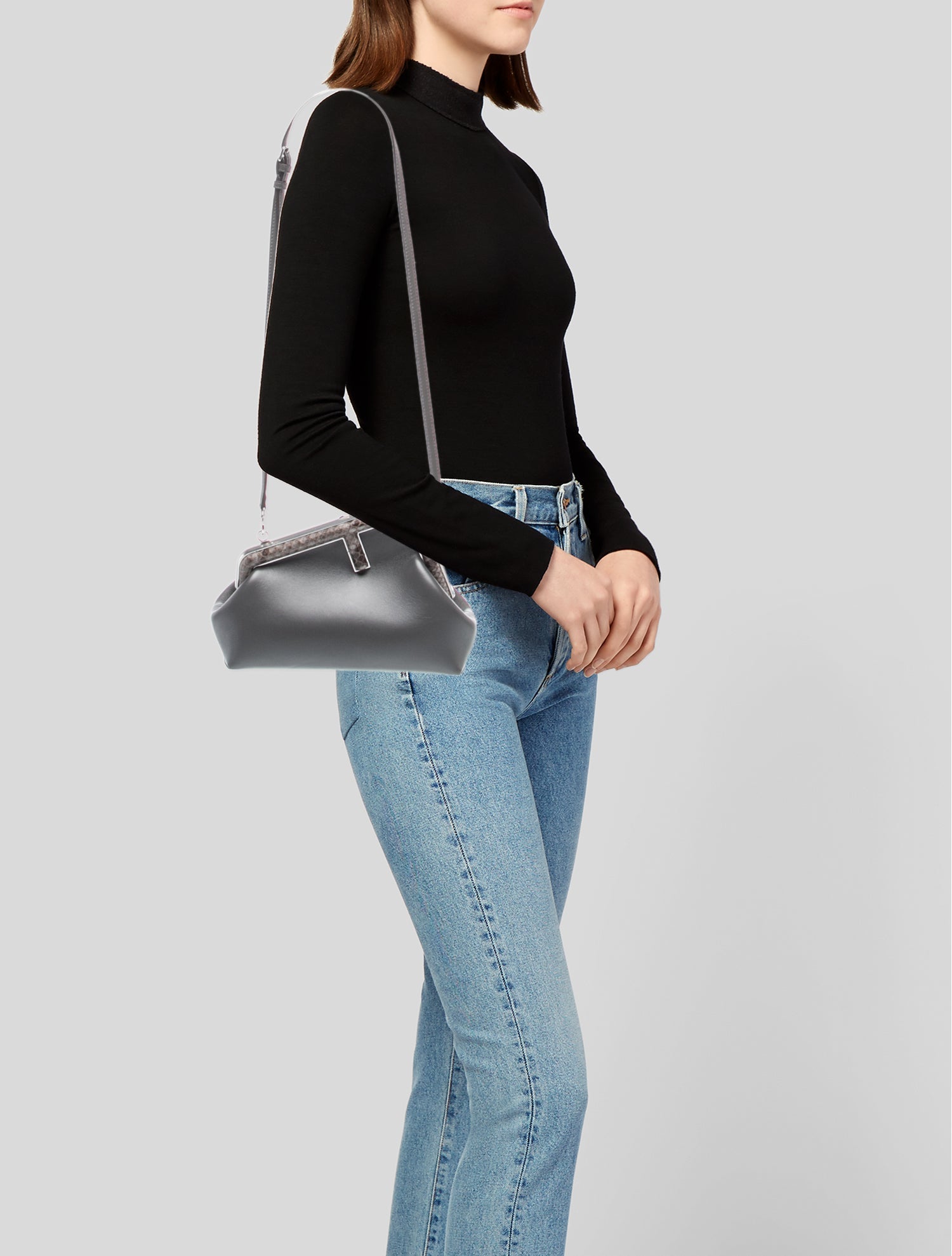 Jacquemus Leather La Pochette Salon - Black Shoulder Bags