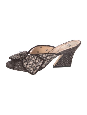 Pre-owned Fendi Printed Bow Accents Slides In Brown