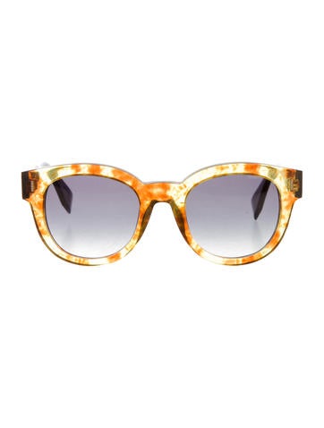 Fendi Marbled Oversize Sunglasses