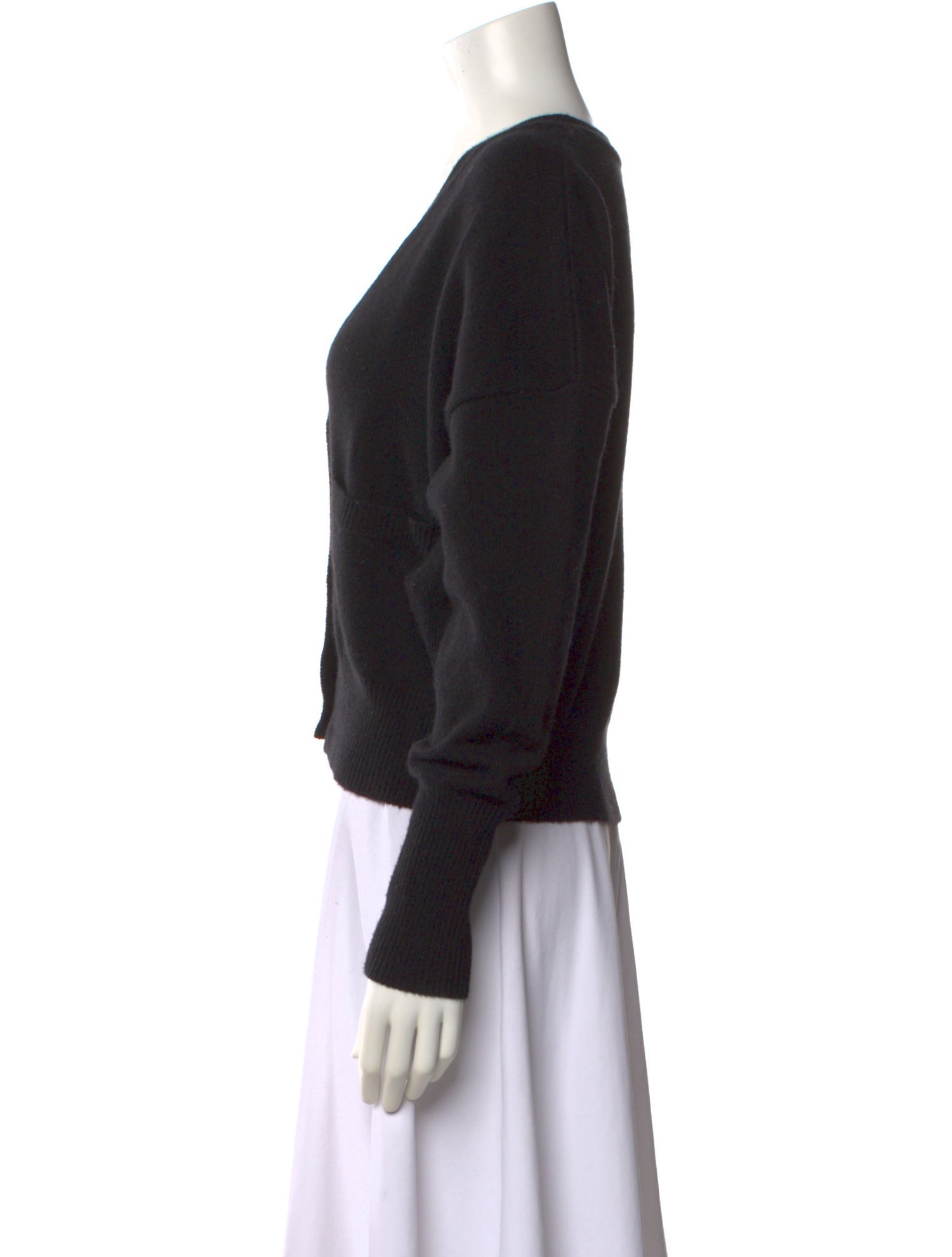 Almada Label Merino Wool V-Neck Sweater