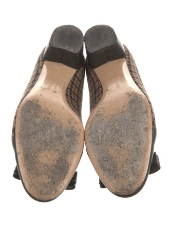 Ferragamo Vara Bow Accent Wool Pumps