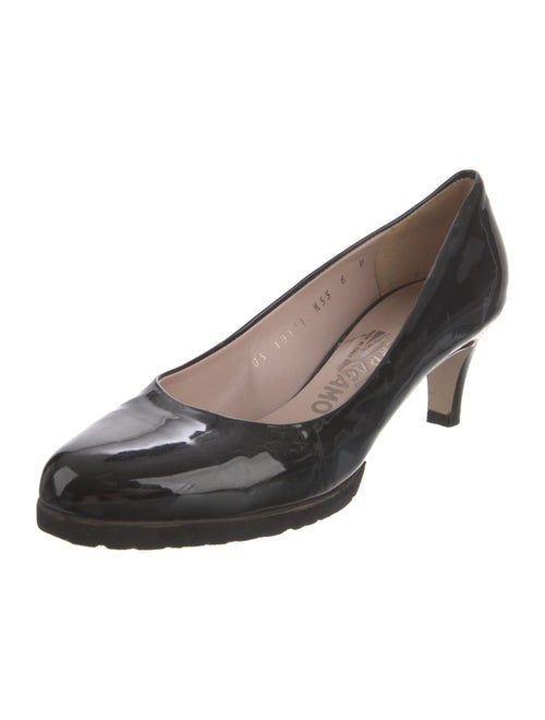 Salvatore Ferragamo Vara Bow Accent Patent Leather Pumps