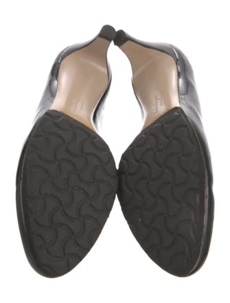 Salvatore Ferragamo Vara Bow Accent Patent Leather Pumps