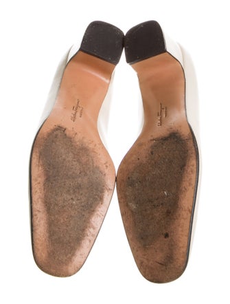 Ferragamo Vara Bow Accent Leather Mules