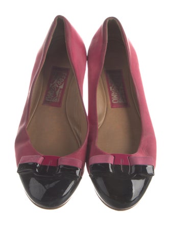 Ferragamo Vara Bow Accent Leather Ballet Flats