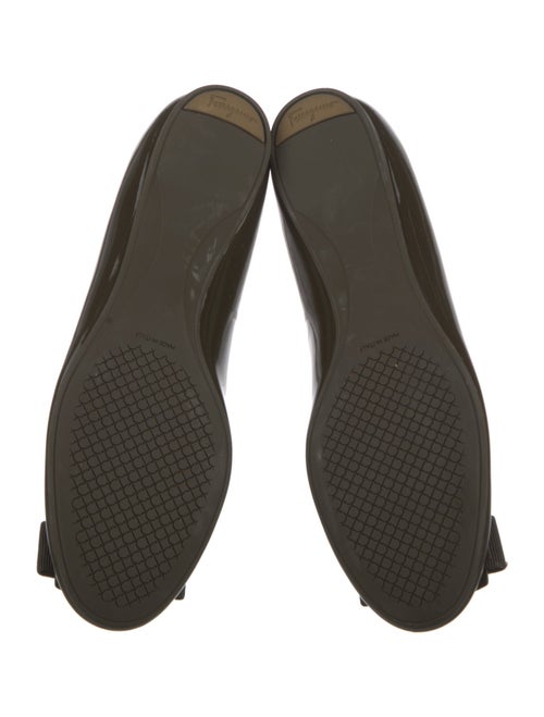 Ferragamo Vara Bow Accent Patent Leather Flats