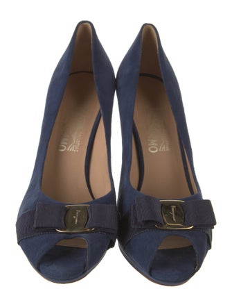 Ferragamo Vara Bow Accent Suede Pumps