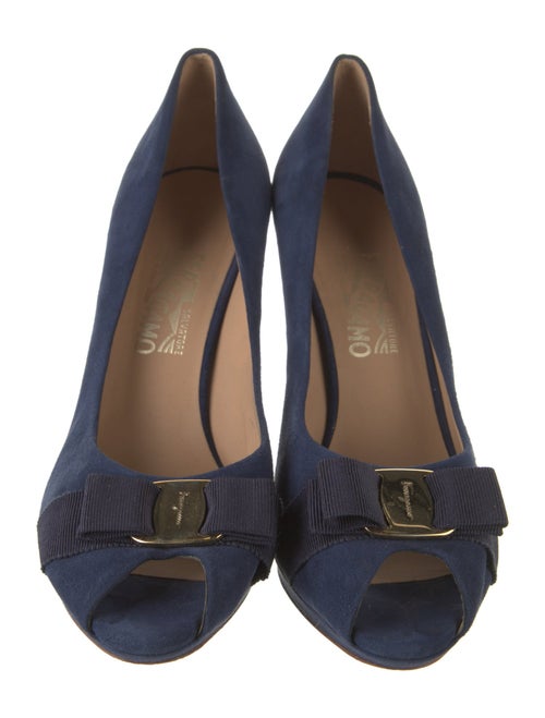 Ferragamo Vara Bow Accent Suede Pumps