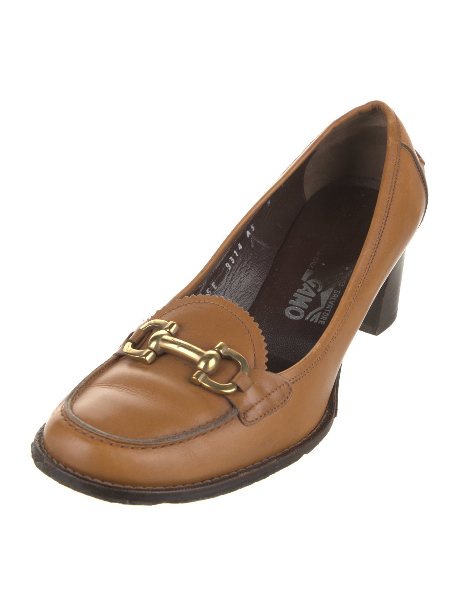 Ferragamo Leather Pumps