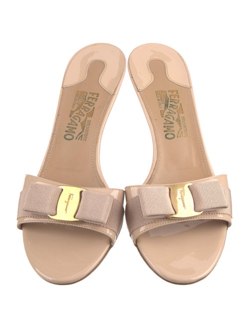 Ferragamo Vara Bow Accent Patent Leather Slides