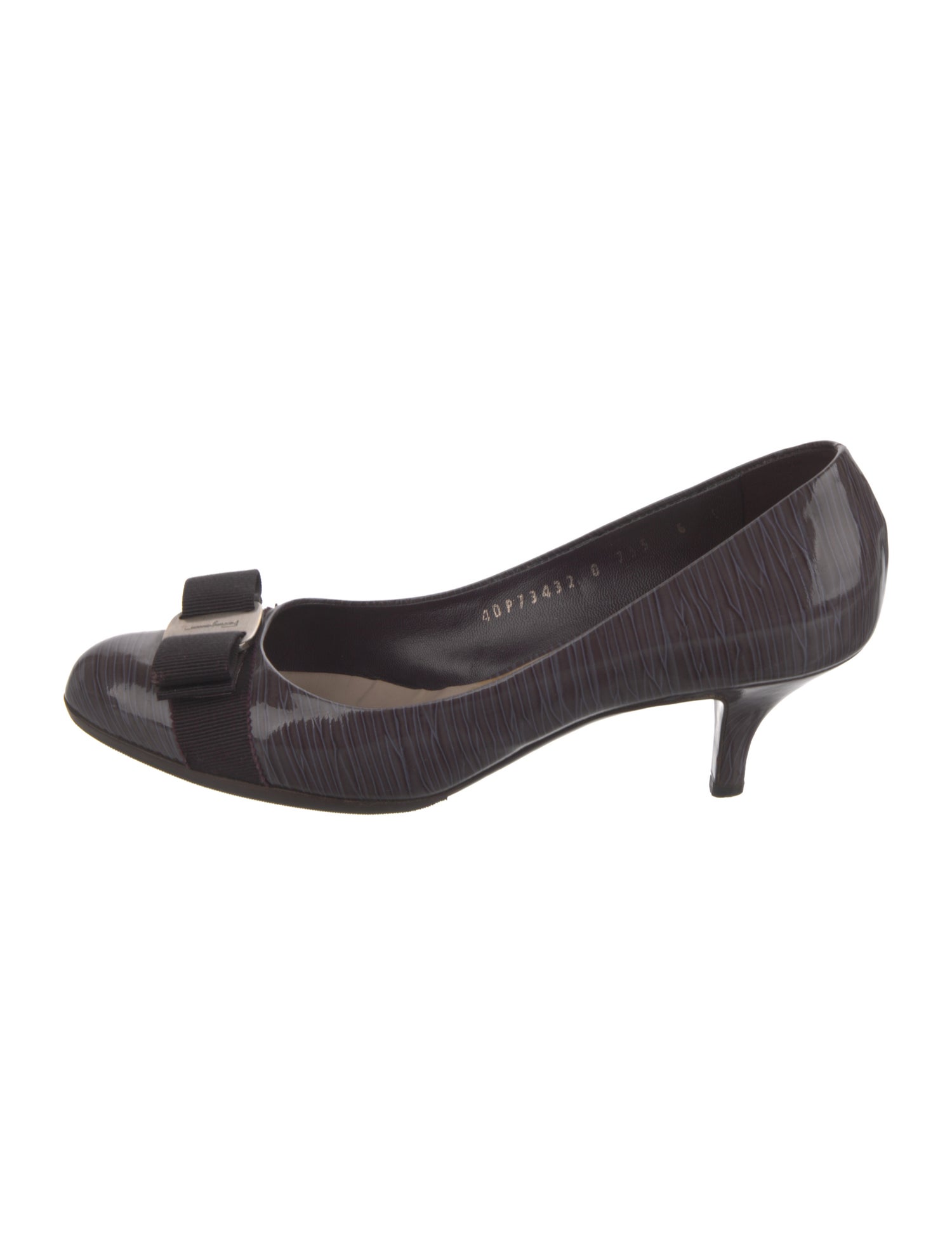 Ferragamo Vara Bow Accent Patent Leather Pumps