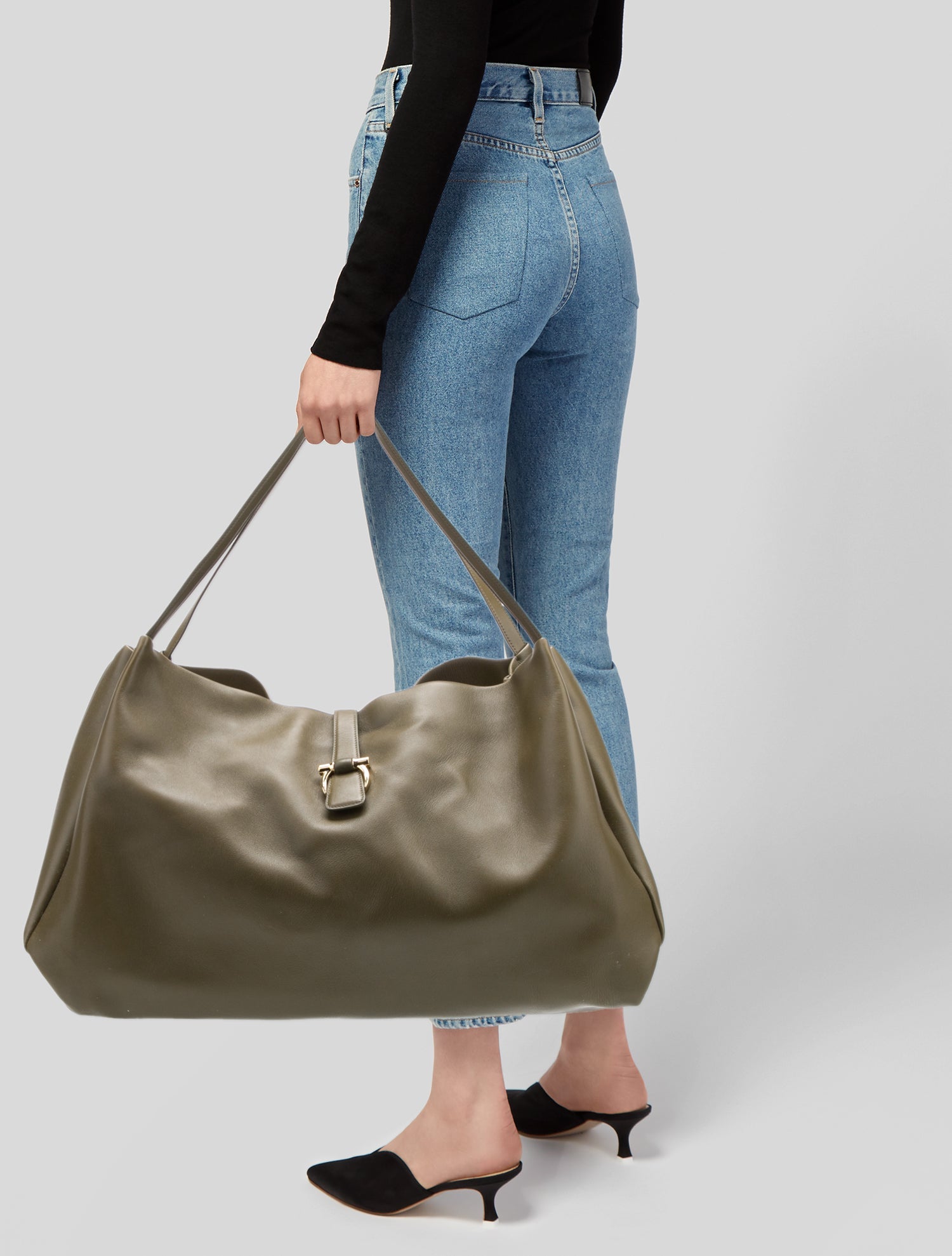 Ferragamo Gancio Hobo