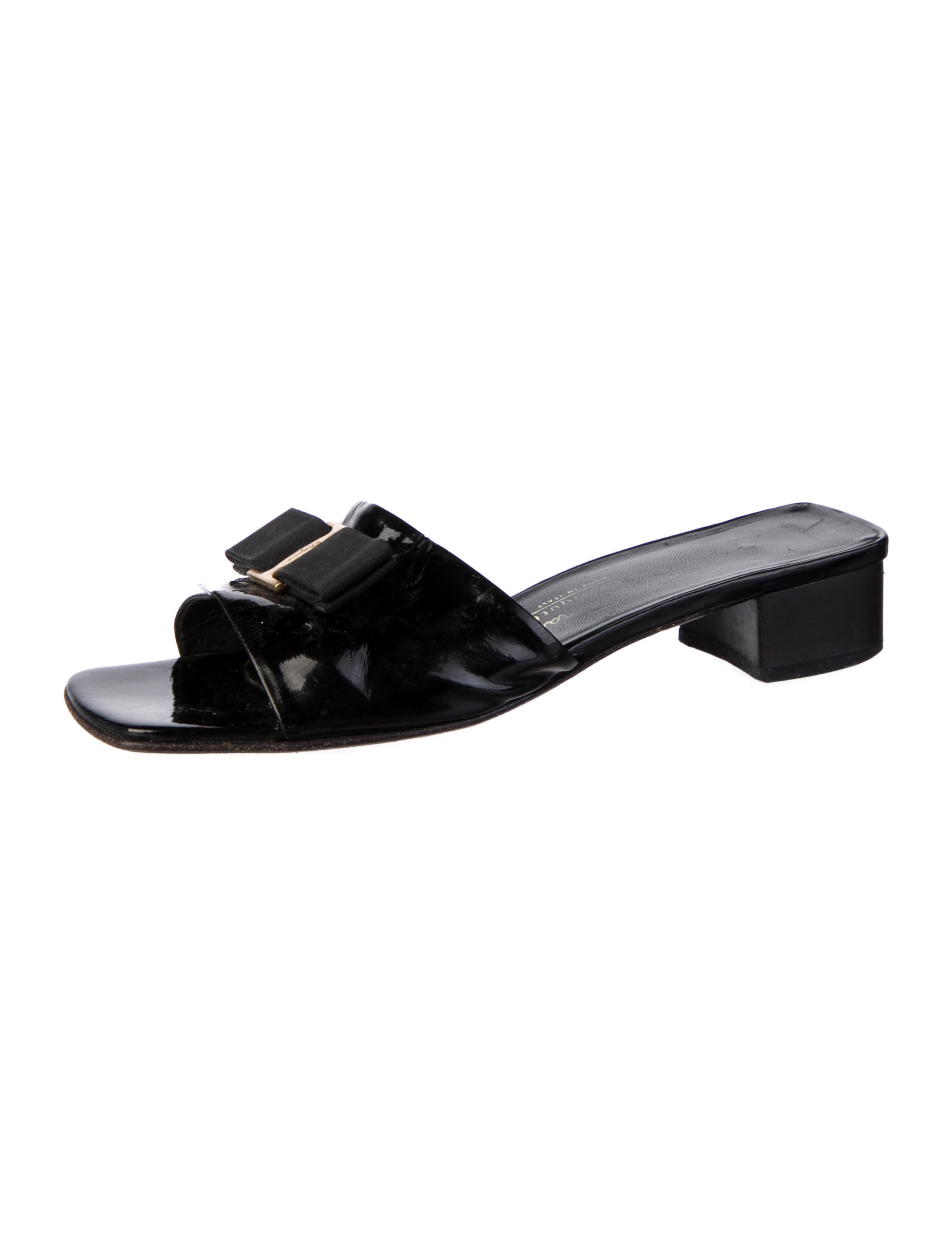 Ferragamo Vara Bow Accent Patent Leather Slides