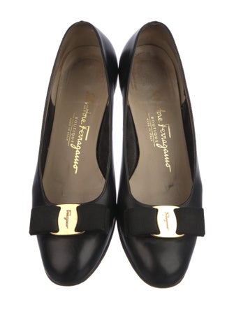 Ferragamo Vara Bow Accent Leather Flats