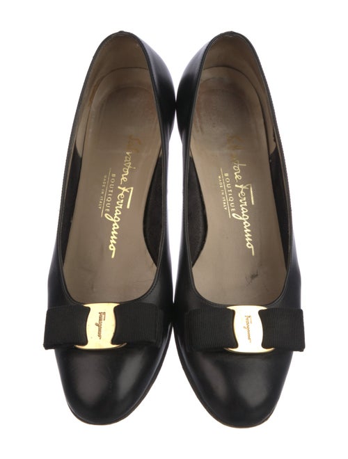 Ferragamo Vara Bow Accent Leather Flats