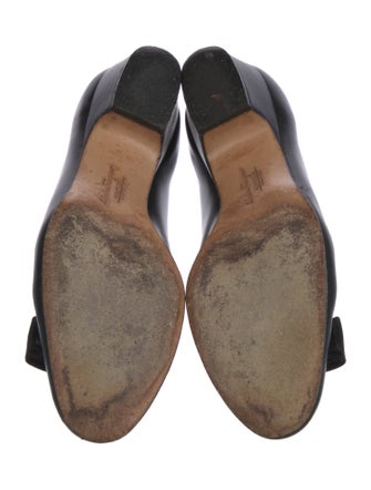 Ferragamo Vara Bow Accent Leather Flats