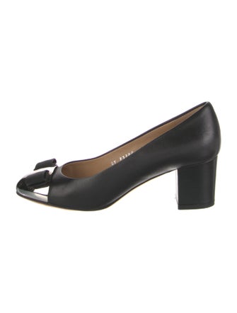 Ferragamo Vara Bow Accent Leather Pumps