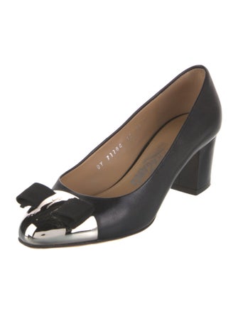 Ferragamo Vara Bow Accent Leather Pumps