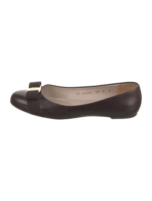 Ferragamo Vara Bow Accent Leather Ballet Flats