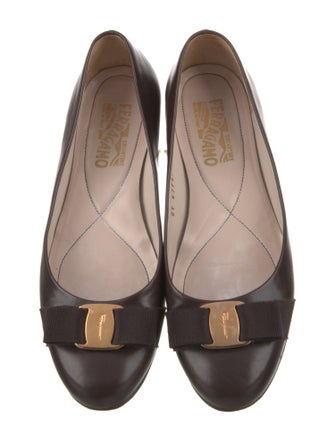 Ferragamo Vara Bow Accent Leather Ballet Flats
