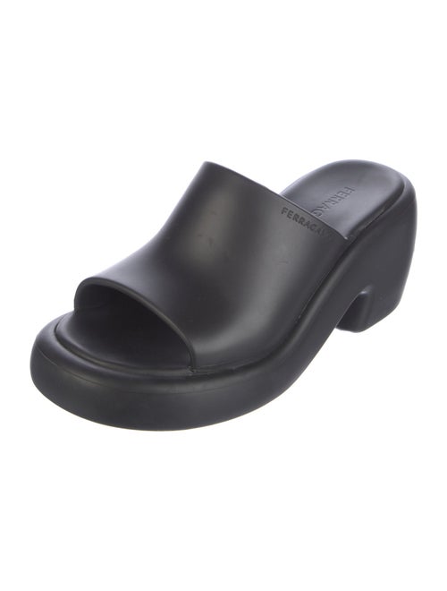 Ferragamo Vara Bow Accent Leather Slides