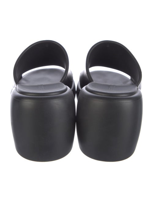 Ferragamo Vara Bow Accent Leather Slides