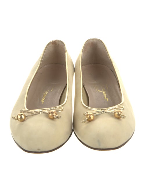 Ferragamo Vara Bow Accent Leather Ballet Flats