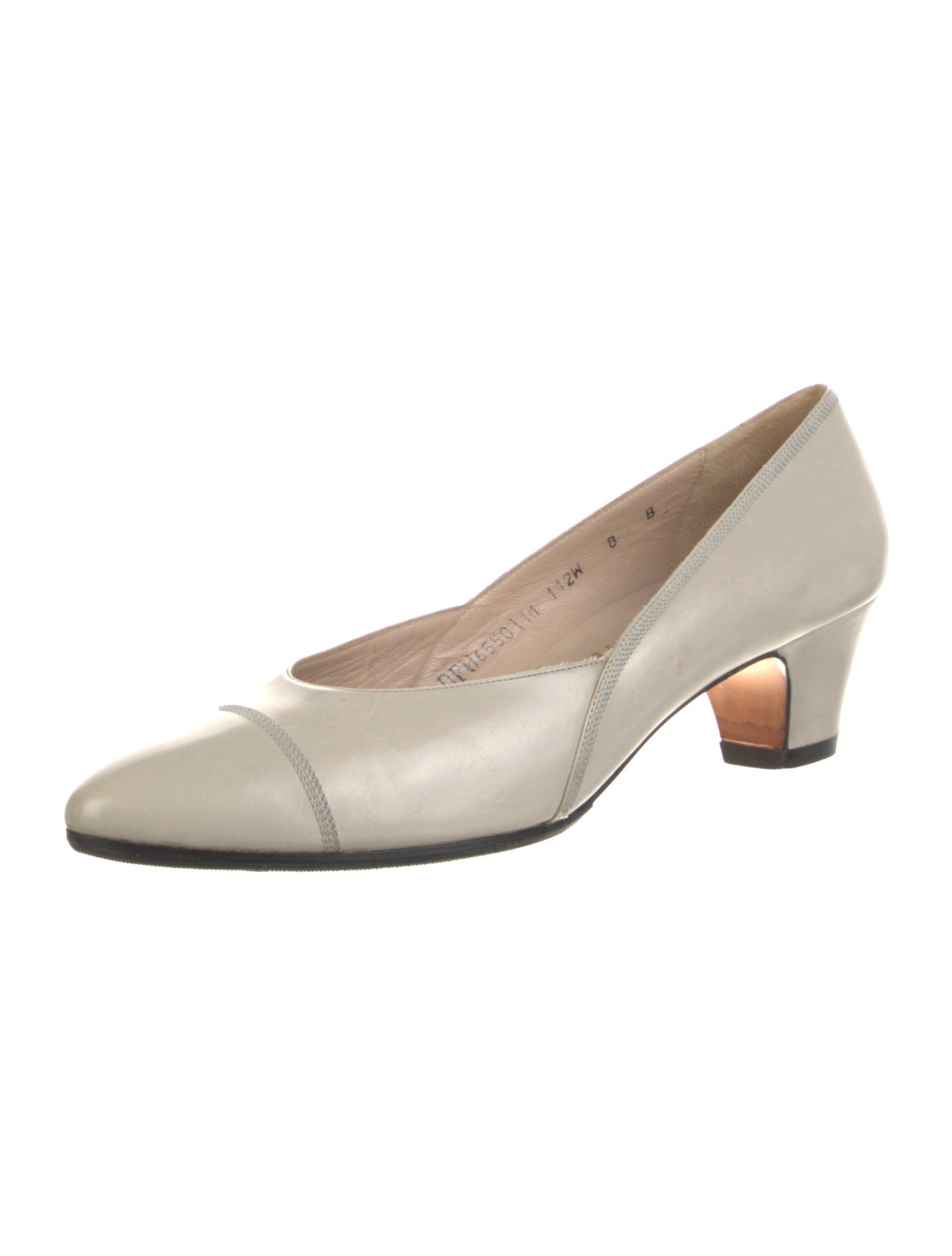 Ferragamo Leather Pumps