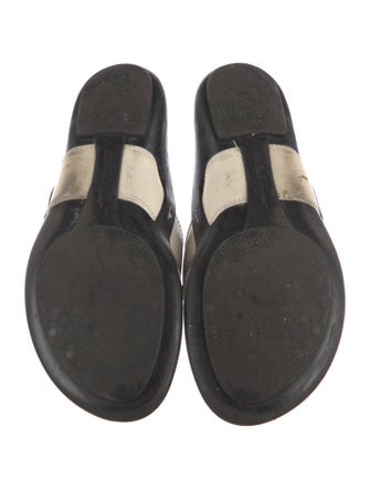 Salvatore Ferragamo Leather Flip Flops