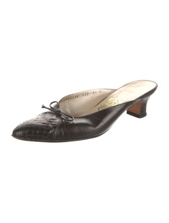 Ferragamo Leather Bow Accents Mules