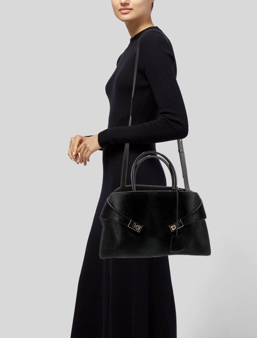 Ferragamo Gancini Hug Medium