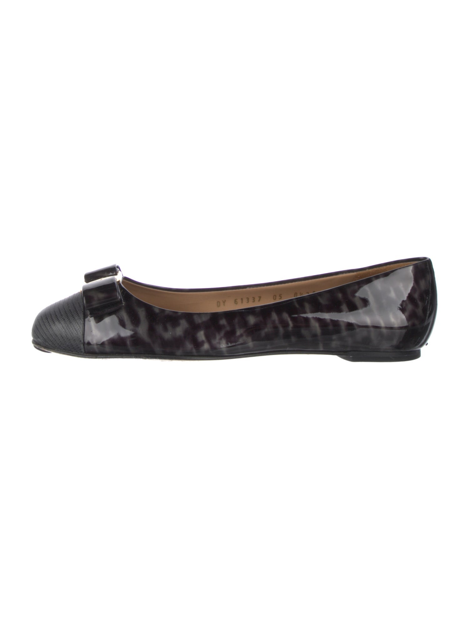 Ferragamo Vara Bow Accent Patent Leather Ballet Flats