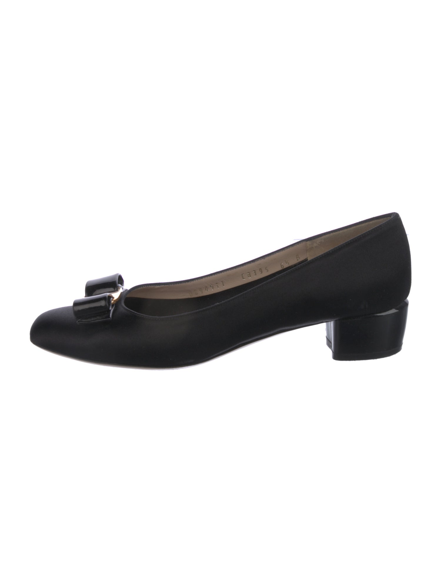 Salvatore Ferragamo Vara Bow Accent Leather Pumps