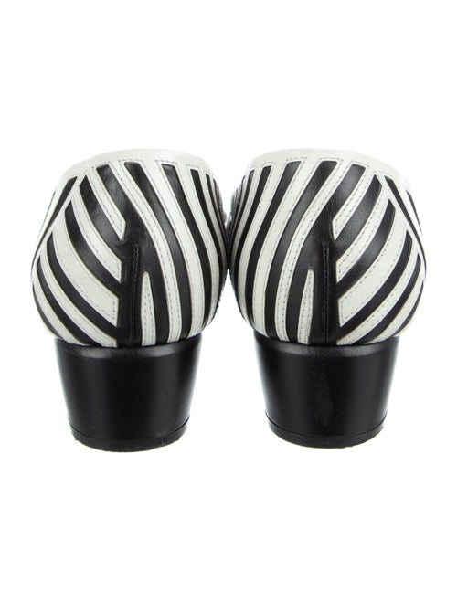 Ferragamo Vara Bow Accent Leather Flats