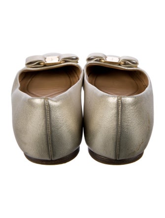Ferragamo Vara Bow Accent Leather Ballet Flats