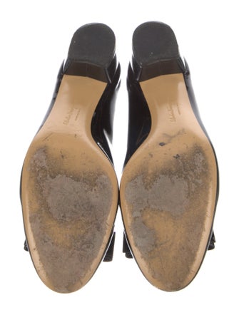 Ferragamo Vara Bow Accent Patent Leather Flats