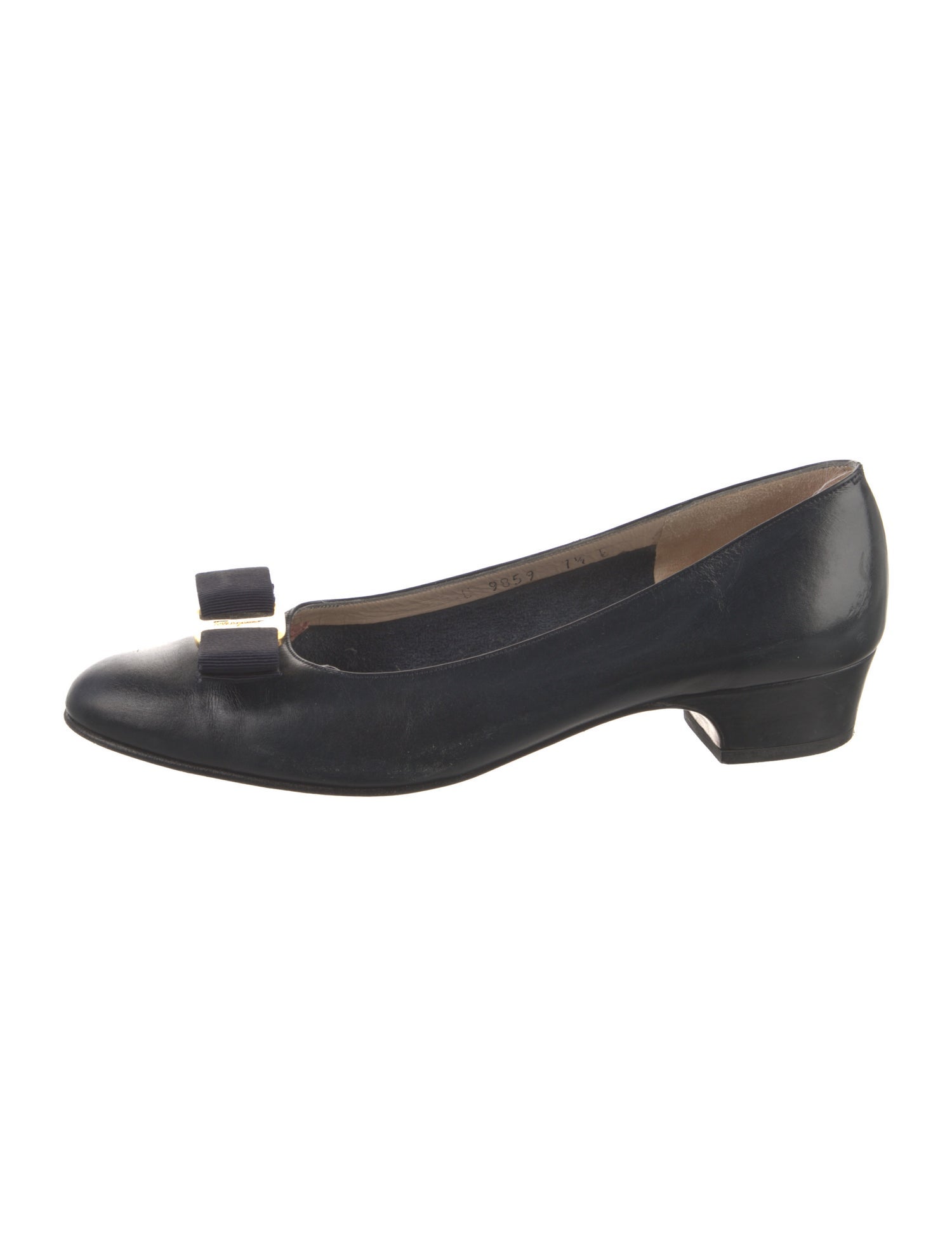 Ferragamo Vara Bow Accent Leather Pumps