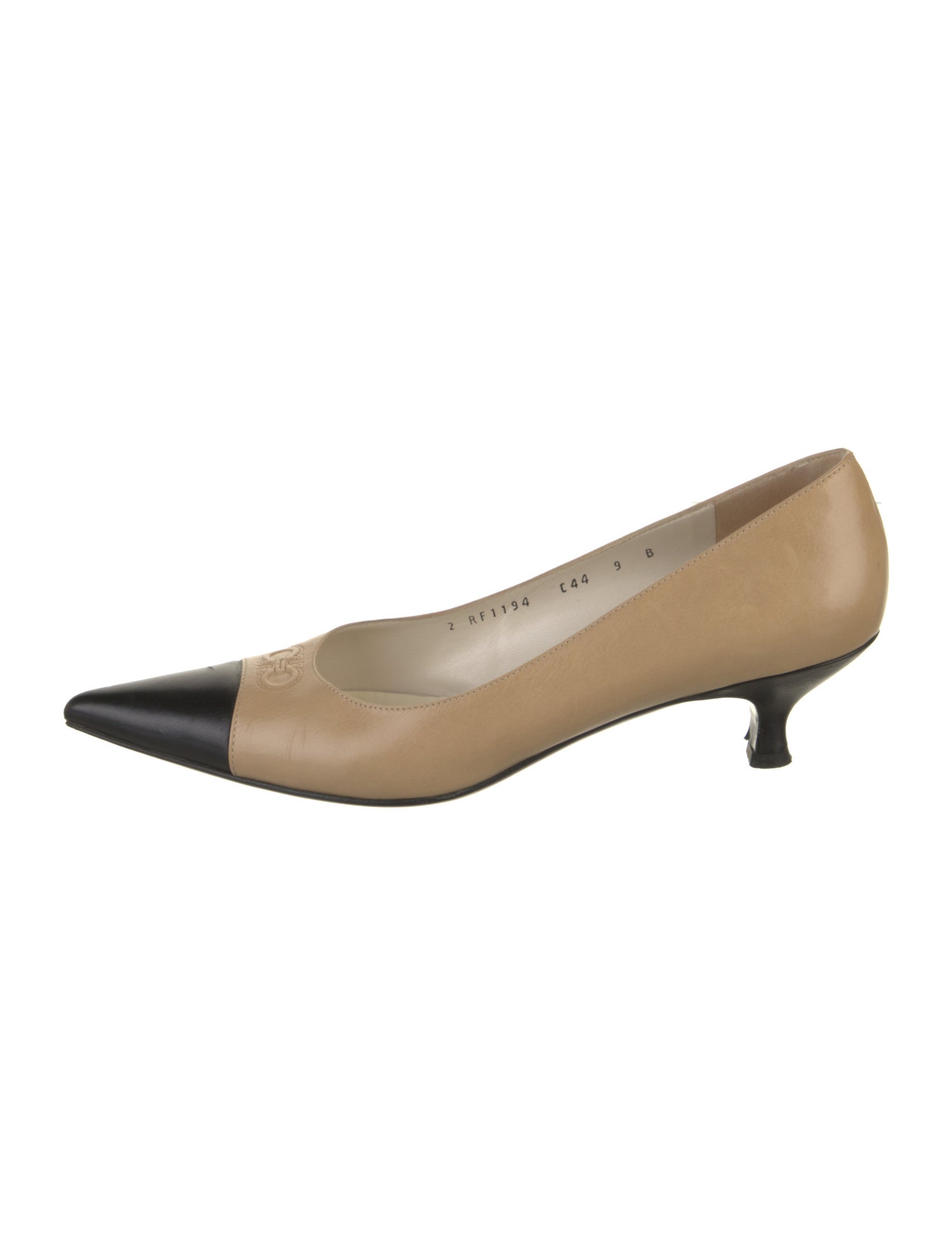 Ferragamo Gancini Logo Leather Pumps