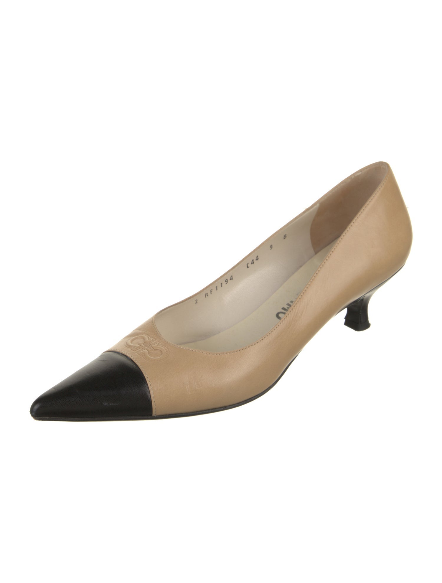 Ferragamo Gancini Logo Leather Pumps