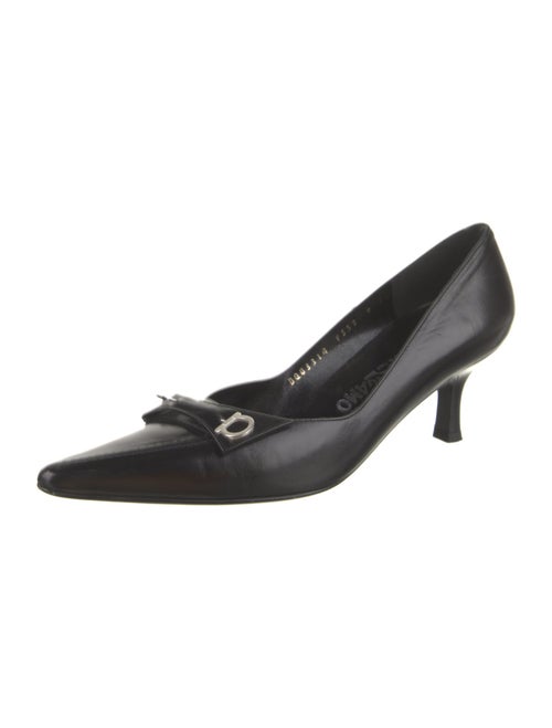 Ferragamo Gancini Logo Leather Pumps