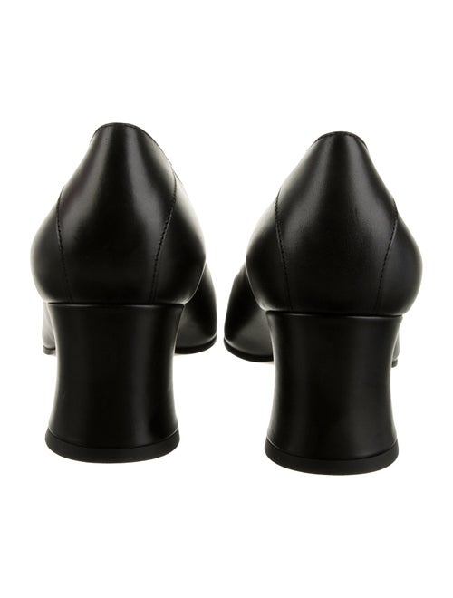 Ferragamo Vara Bow Accent Leather Pumps