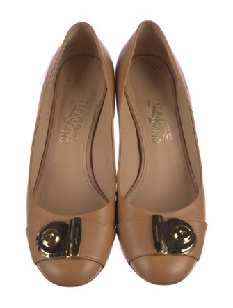 Ferragamo Leather Pumps