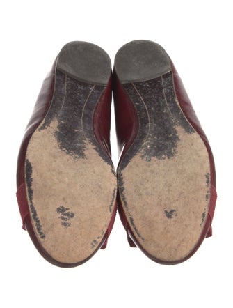 Ferragamo Vara Bow Accent Patent Leather Ballet Flats