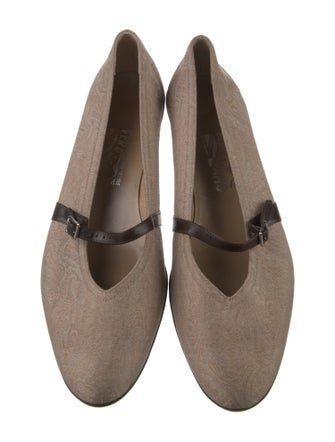 Ferragamo Flats