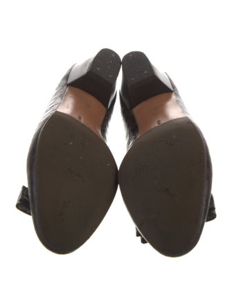 Ferragamo Vara Bow Accent Embossed Leather Pumps